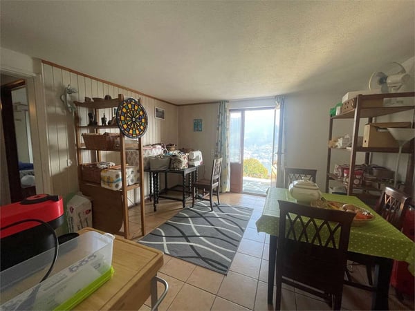 Casa Bifamiliare con Splendida Vista Lago a Carona 8