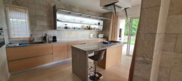 Mougins in un prestigioso golf club, lussuosa villa 8