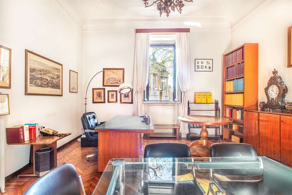 UFFICIO DI RAPPRESENTANZA IN PIAZZA SEMPIONE - ARCO DELLA PACE 11