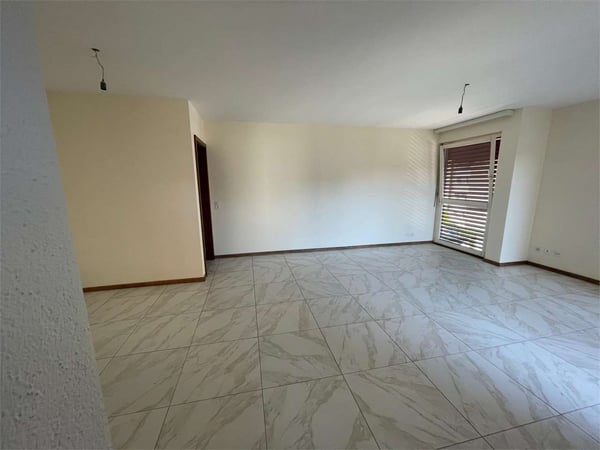 Affittasi Appartamento 3.5 locali ad Agno ristrutturato 4