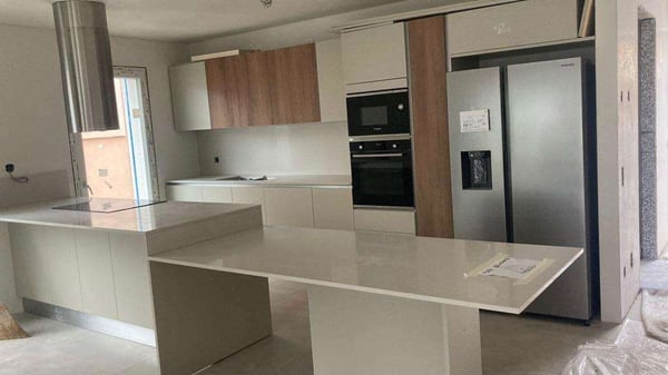 Villa contigua di nuova costruzione (2023) a Balerna - contesto esclus 3