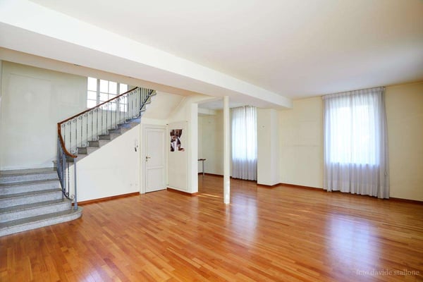 Elegante villa unifamiliare a Vacallo 1