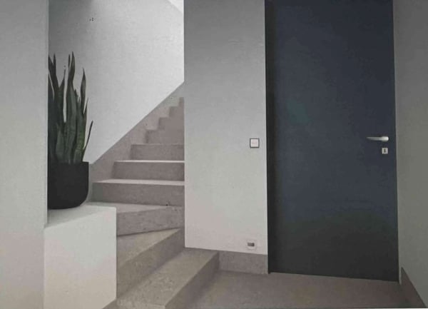 Elegante Appartamento Totalmente Ristrutturato con Cantina Rustica - T 3