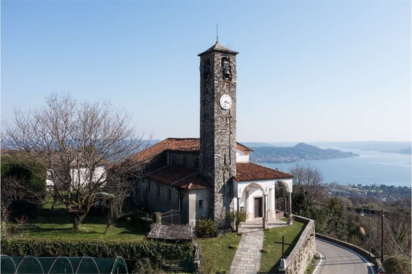 VILLA/CASALE RISTRUTTURATO CON GIARDINO PRIVATO IN LESA 4
