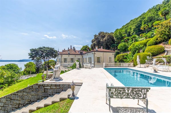 Villa Imperiale sul Lago Maggiore con Parco Storico Spiaggia Privata D 1
