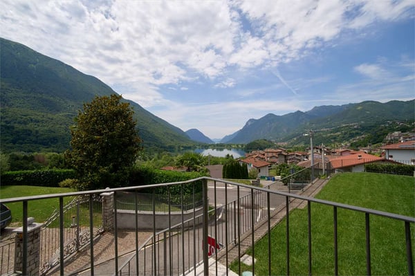 Villa con giardino privato con vista lago - Porlezza 3