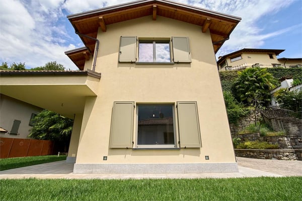 Villa con giardino privato con vista lago - Porlezza 4