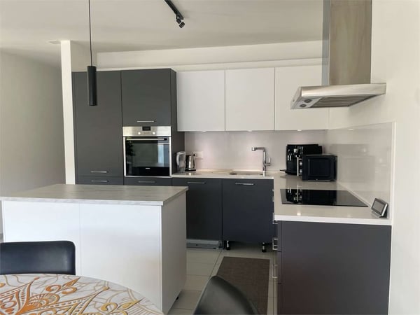Residenza moderna di pregio con ampio terrazzo e doppi servizi nel ver 5