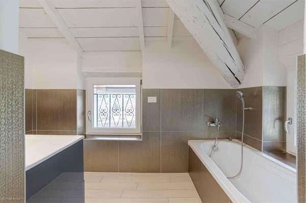 BALERNA | PALAZZINA COMPLETAMENTE RIATTATA - OTTIMA OPPORTUNITÀ A R 4