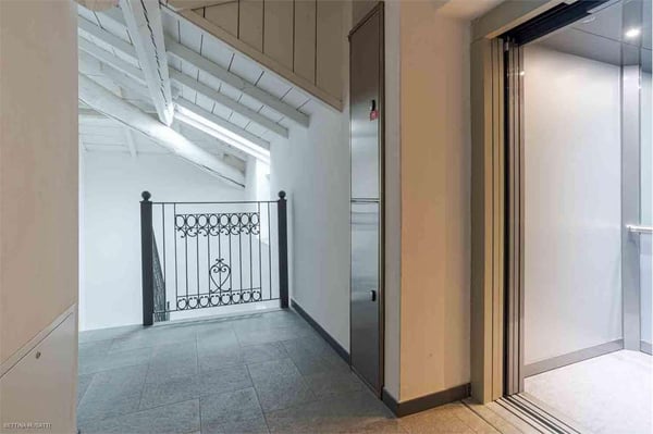 BALERNA | PALAZZINA COMPLETAMENTE RIATTATA - OTTIMA OPPORTUNITÀ A R 6