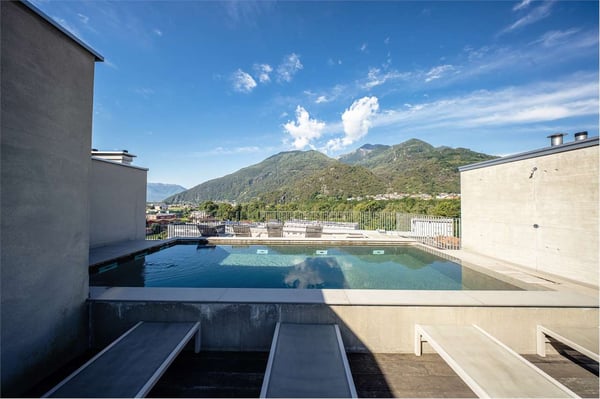 3.5 locali moderno con piscina e vista Alpi - Arbedo 6