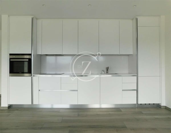 3.5 LOCALI CON VISTA LAGO, PISCINA E GIARDINO 4