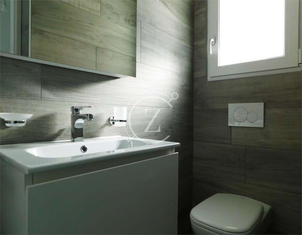 3.5 LOCALI CON VISTA LAGO, PISCINA E GIARDINO 10