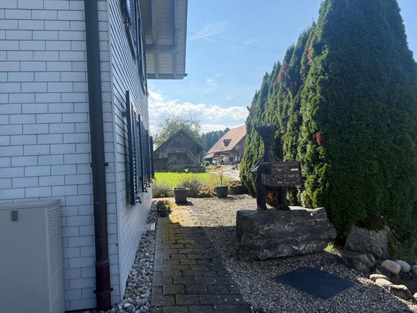 Charmantes Einfamilienhaus mit Garten in ruhiger Lage von Aeschi 24