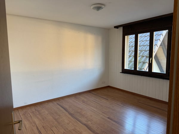Charmante 3-Zimmer-Wohnung mit Gemeinschaftspool/Sauna und Garage in Dotzigen 9