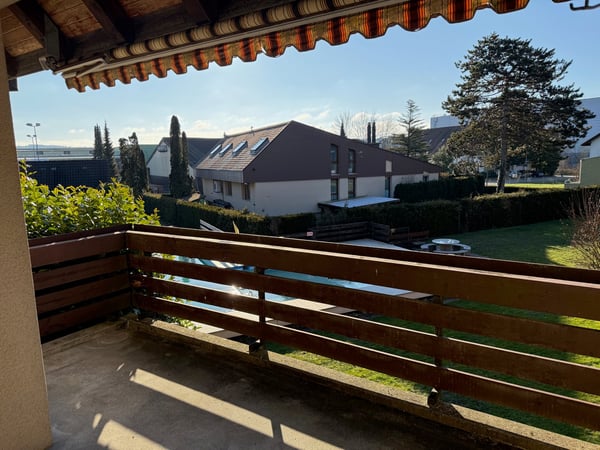 Charmante 3-Zimmer-Wohnung mit Gemeinschaftspool/Sauna und Garage in Dotzigen 15