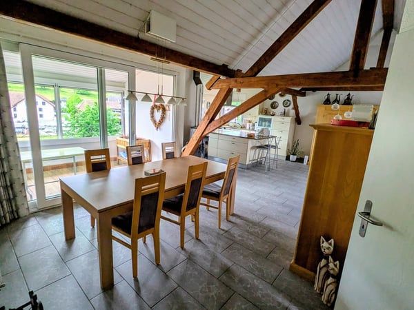 Attraktive 4.5-Zimmer-Wohnung in Leuzigen  hell, grosszügig und mit Balkon/Estrich/Keller 5
