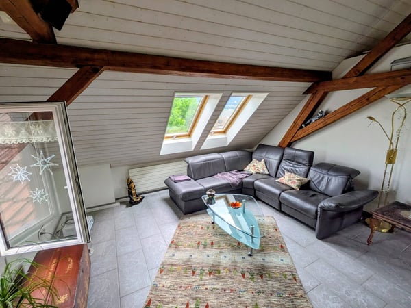 Attraktive 4.5-Zimmer-Wohnung in Leuzigen  hell, grosszügig und mit Balkon/Estrich/Keller 6