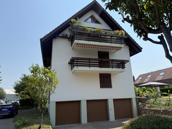 Charmante renovierte 4-Zimmer-Wohnung mit Gemeinschaftspool/Sauna und Garage in Dotzigen 18