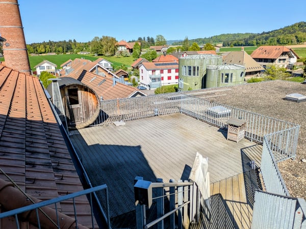 Einzigartiges Loft in historischem Gebäude in Hindelbank 227m2 inkl. 2 EH Plätze 10