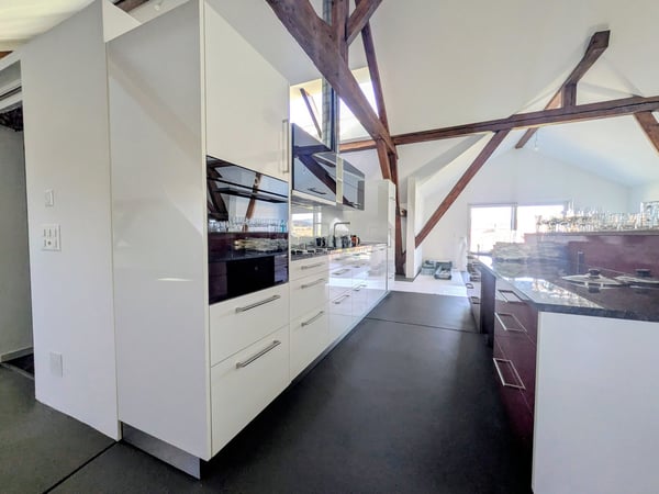 Einzigartiges Loft in historischem Gebäude in Hindelbank 227m2 inkl. 2 EH Plätze 3