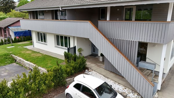 Einmaliges Mehrfamilienhaus mit Zwei Wohnungen und Ladenlokal 4