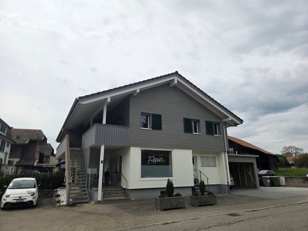 Einmaliges Mehrfamilienhaus mit Zwei Wohnungen und Ladenlokal 7