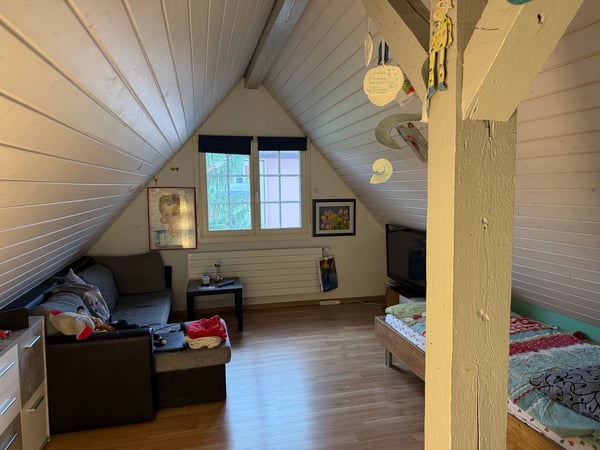 Charmantes 5.5-Zimmer-Einfamilienhaus mit Einliegerwohnung 1.5 Zimmer in Nidau 19