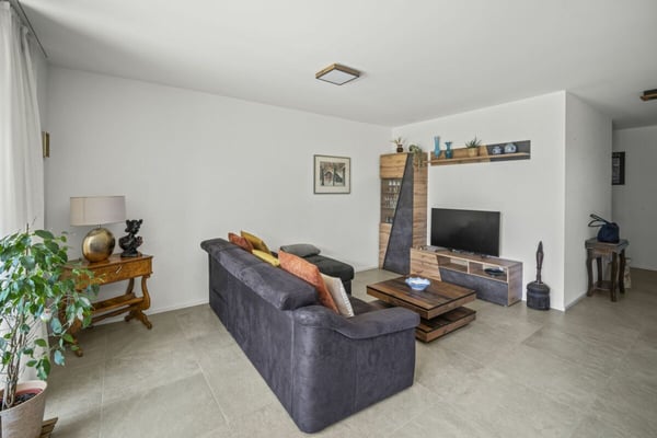 Joli 2.5 pièces traversant au 1er étage avec vue dégagée 2