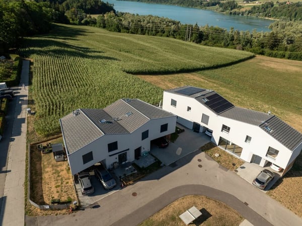 Très belle villa de 4,5 pièces avec vue sur les montagnes et le lac de la Gruyère ( B1.2 ) 1