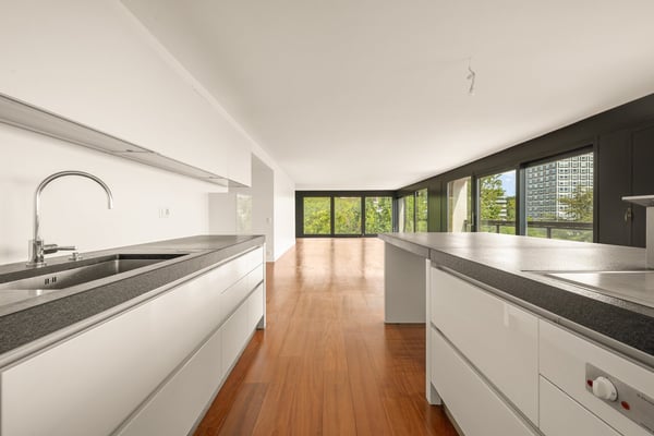 Unique penthouse with rooftop and swimming pool and amazing view on the lake and the Jet d’Eau 13