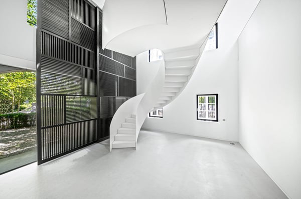 Magnifique et spacieuse propriété rénovée du XVIIIᵉ siècle, parcelle de 3 136 m², piscine intérieure 10