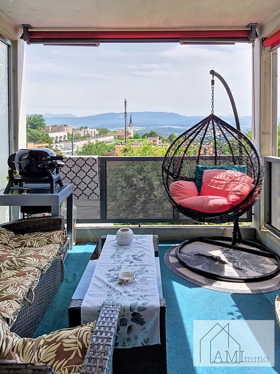 Agréable appartement de 4.5 pièces avec balcon à Villars-sur-Glâne 1