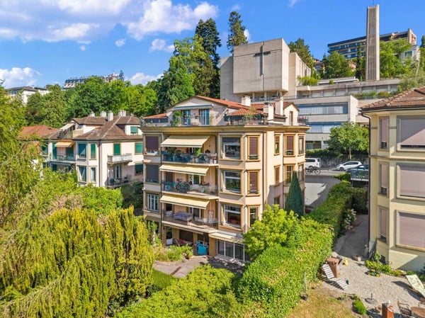 Appartement 6 pièces au coeur d'un quartier prisé 17