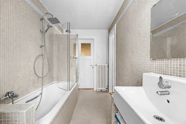 Appartement 6 pièces au coeur d'un quartier prisé 13