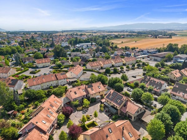 Villa familiale de caractère avec jardin privatif au coeur d'Echallens 3