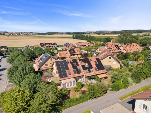 Villa familiale de caractère avec jardin privatif au coeur d'Echallens 2