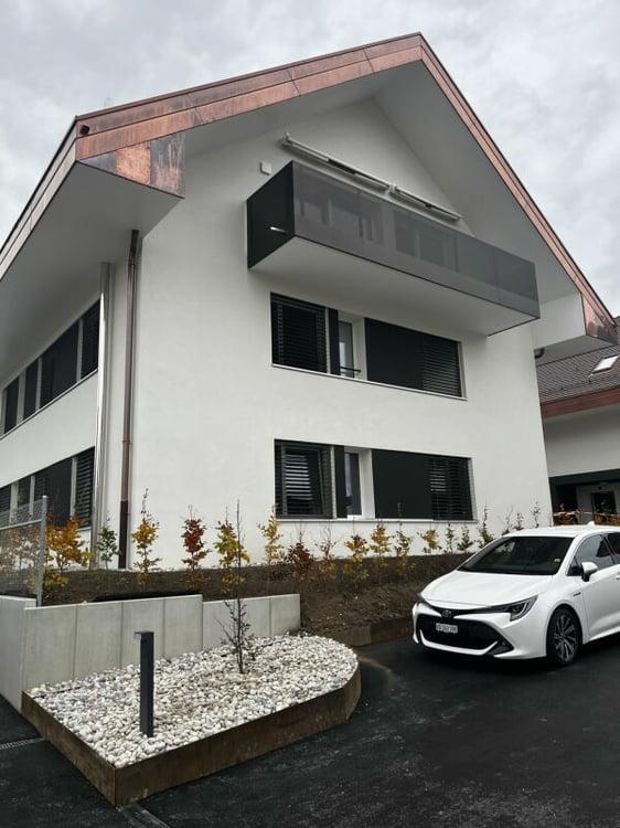 3.5 pièces dans les combles avec balcon et vue dégagée 2