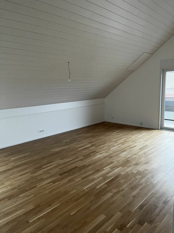 3.5 pièces dans les combles avec balcon et vue dégagée 7