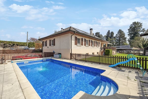 Exclusivité - MAGNIFIQUE VILLA  AVEC PISCINE - VIAGER OCCUPÉ SANS RENTE