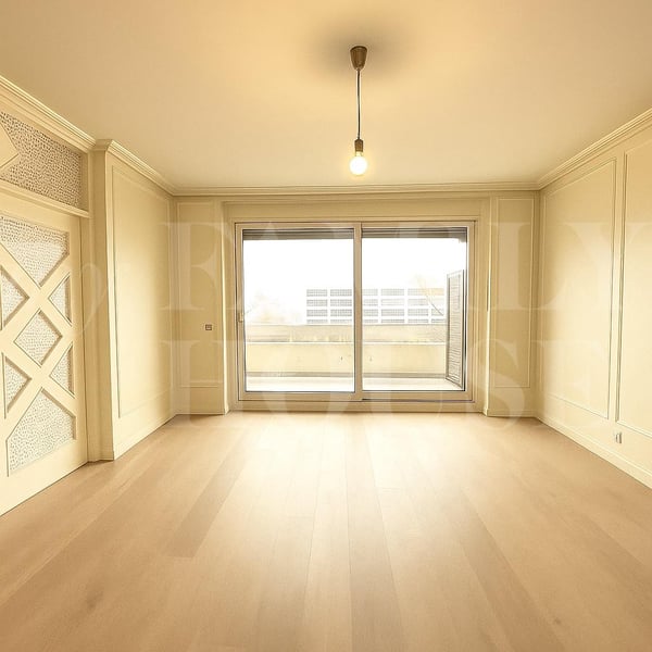 Spacieux appartement situé en étage élevé et profitant d'une très belle vue 3