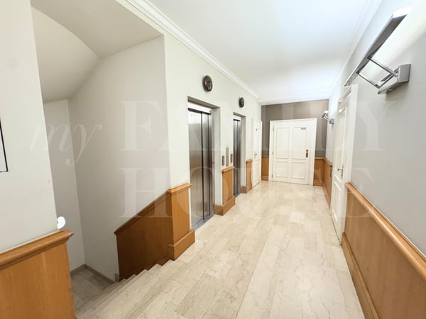 Studio meublé à louer au coeur de la Vieille-Ville 4