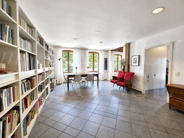 EXCLUSIVITE: Magnifique triplex de 325 m2 PPE situé au sein d'une ancienne bâtisse 3