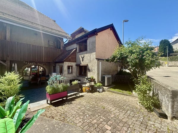 Maisonnette 2.5 pièces à Rances 1
