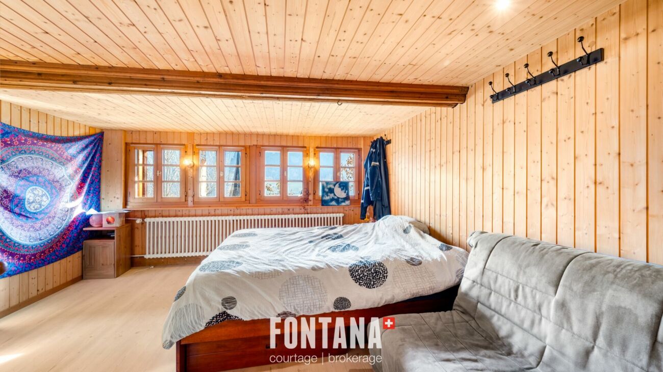 Chalet contigu de 6 pièces avec suite parentale