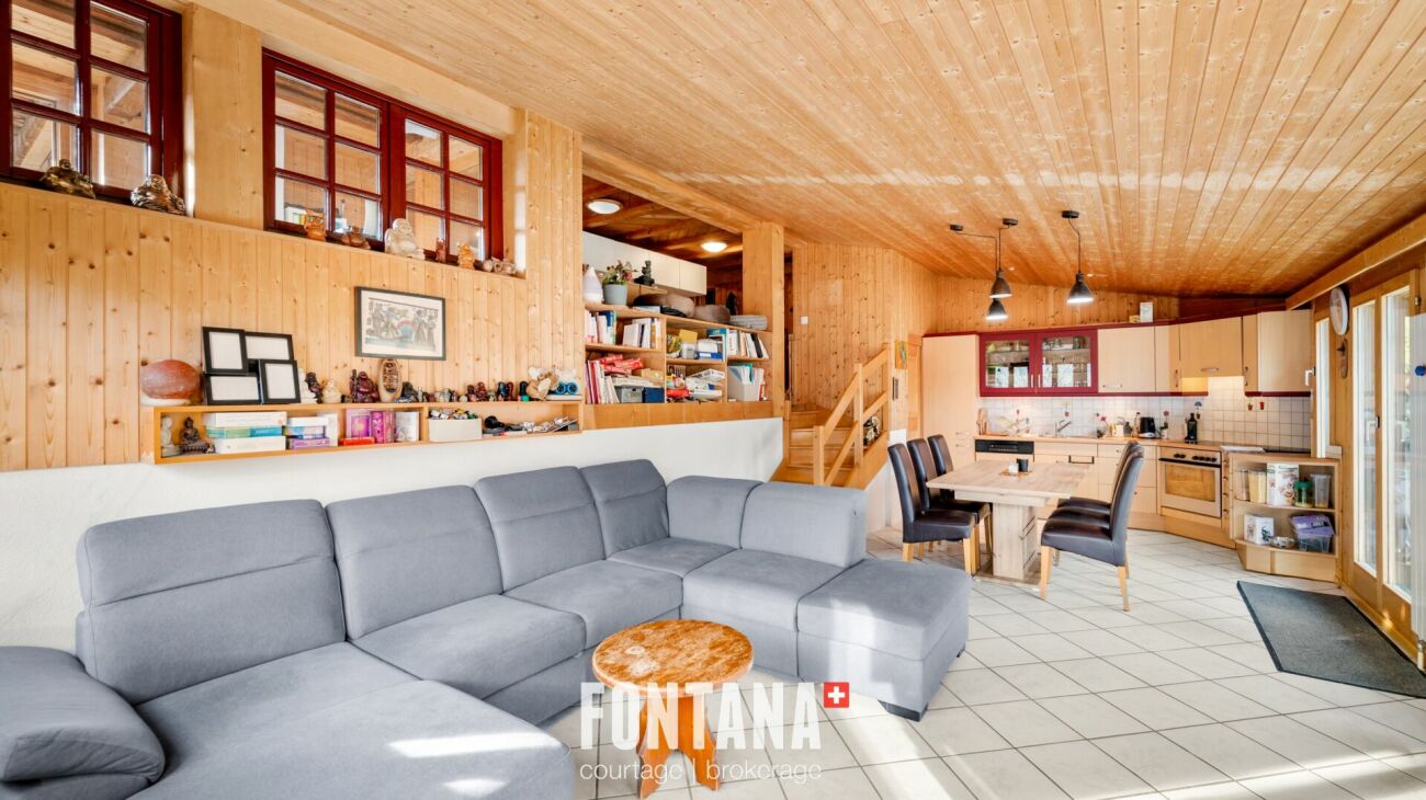 Chalet contigu de 6 pièces avec suite parentale