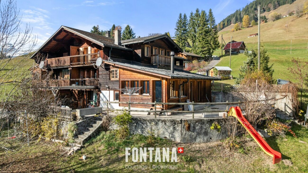 Chalet contigu de 6 pièces avec suite parentale