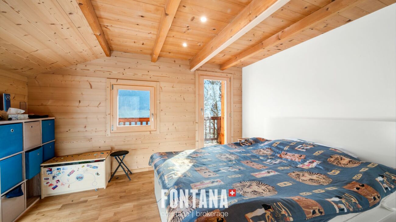 Chalet contigu de 6 pièces avec suite parentale