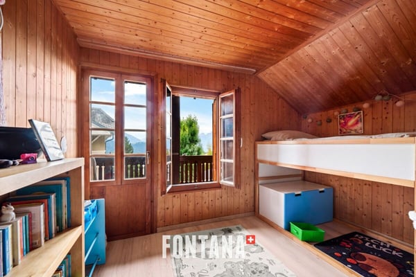 Chalet de caractère avec rendement locatif 12