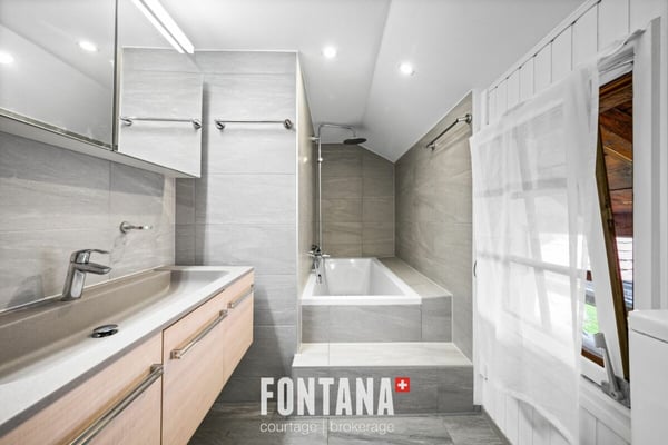 Chalet de caractère avec rendement locatif 15